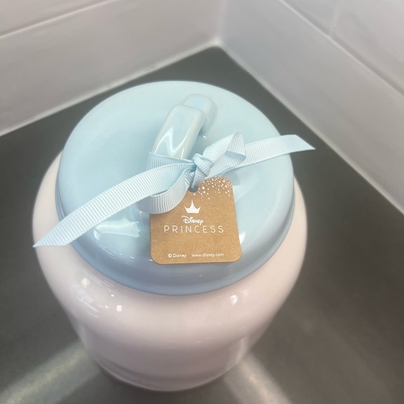 Rae Dunn Cinderella - Picture 5 of 13